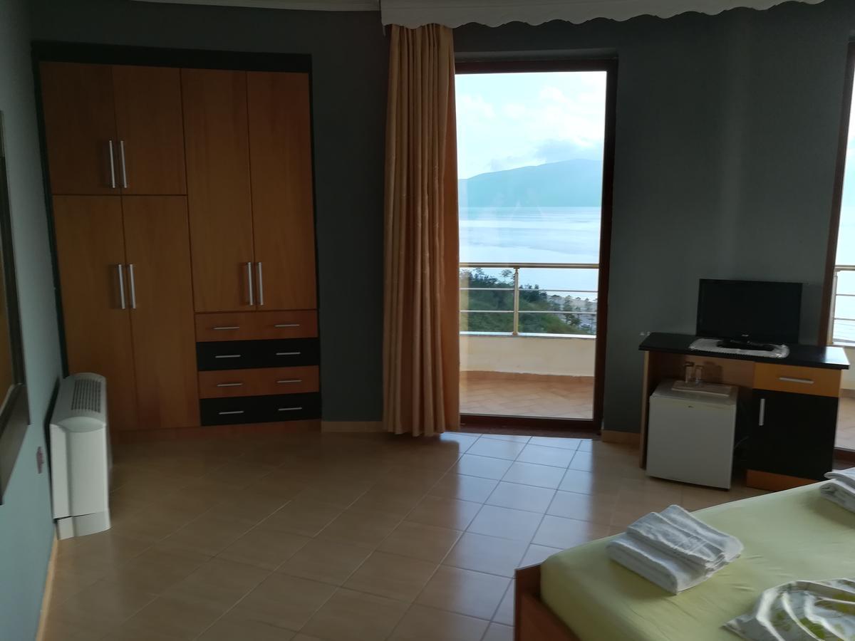 Monte-Carlo Hotel Vlorë Extérieur photo