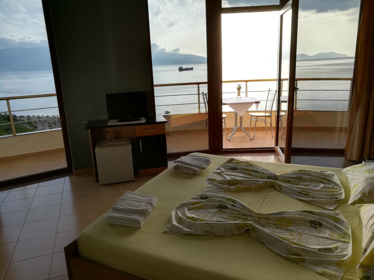 Monte-Carlo Hotel Vlorë Extérieur photo